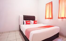 Oyo 453 Rumah Idaman Bunda